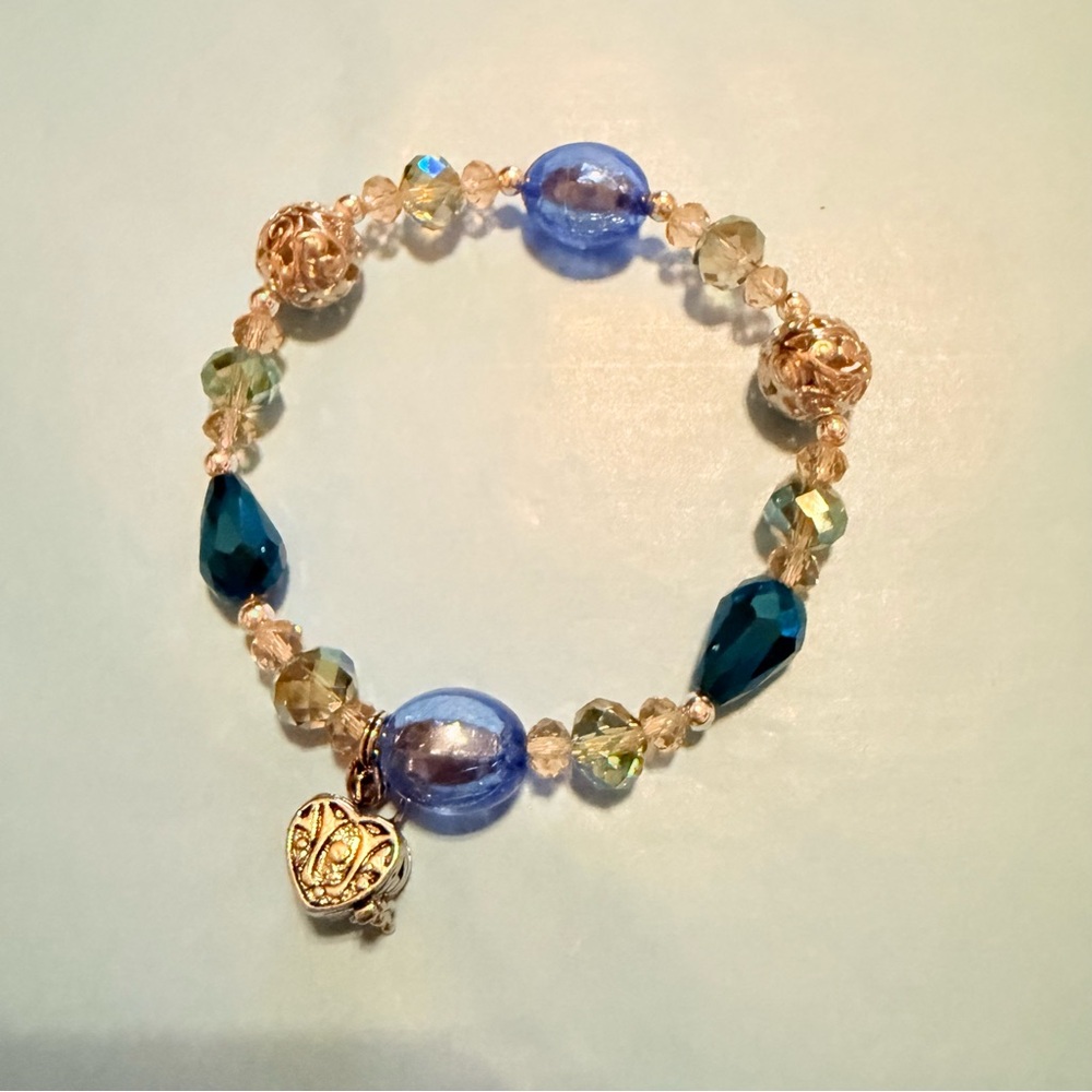 B4 -Chic Blue and Silver Beaded Bracelet with Heart Charm